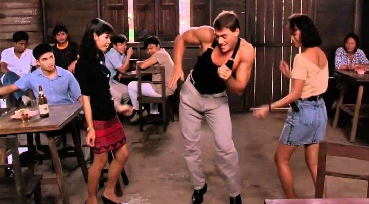 Van Damme bailando