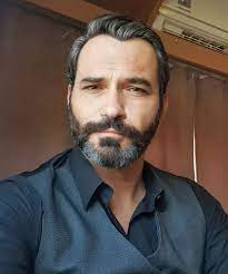 Imagen mas reciente del actor Serdar Özer