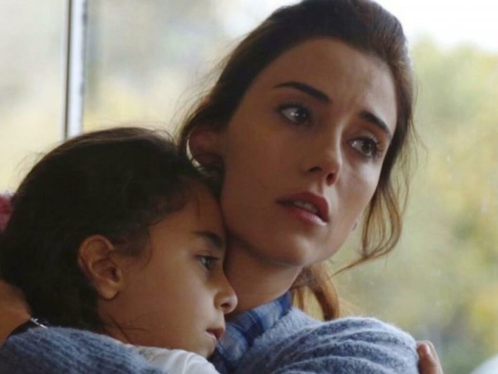 Famosa novela turca la "Madre"