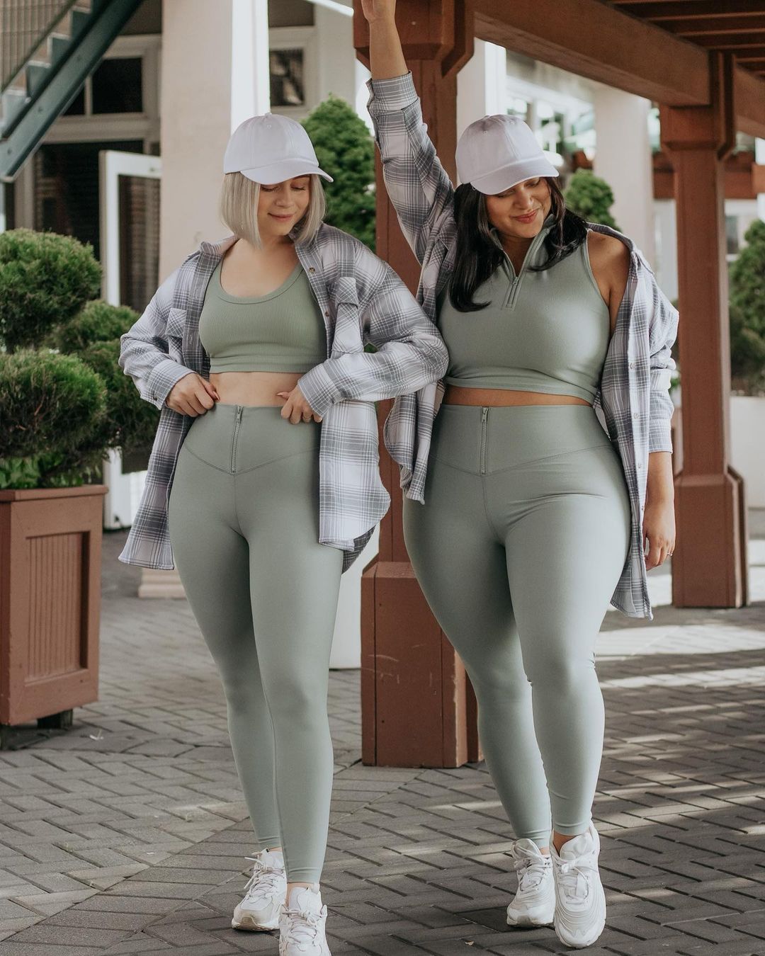 Body Positive Denise Mercedes y María Castellanos |:  Vestirse para impresionar.  dos amigas demuestran que el estilo brilla en todos los cuerpos |  Su belleza: