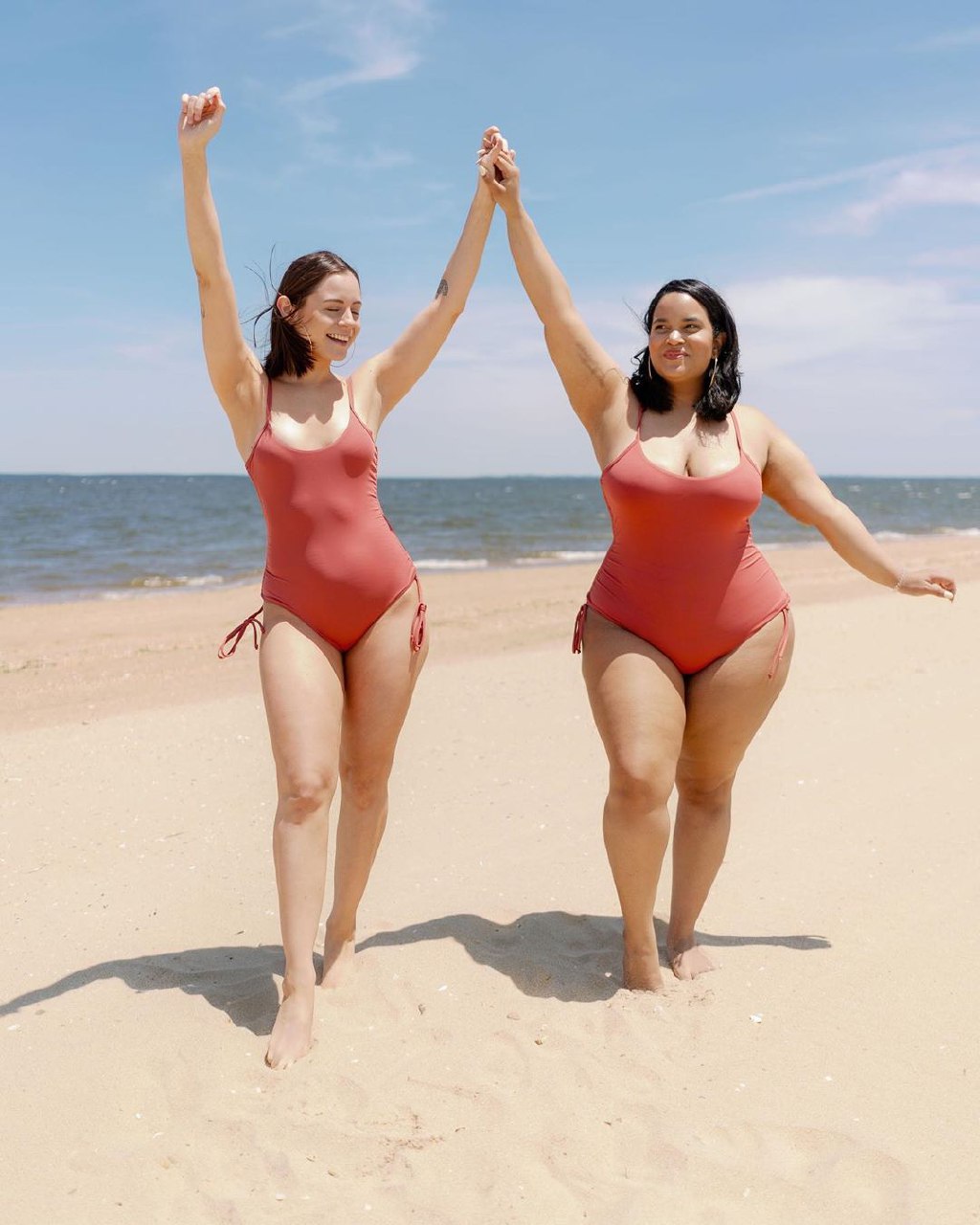 Body Positive Denise Mercedes y María Castellanos |:  Vestirse para impresionar.  dos amigas demuestran que el estilo brilla en todos los cuerpos |  Su belleza: